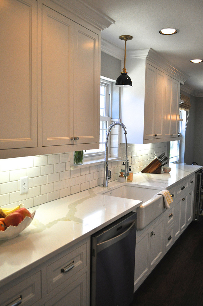 Benjamin Moore Snowfall White OC-118. Kitchen Cabinet Painted in Semi-gloss Benjamin Moore Snowfall White OC-118. #BenjaminMooreSnowfallWhite #BenjaminMooreOC118 My House Talks.
