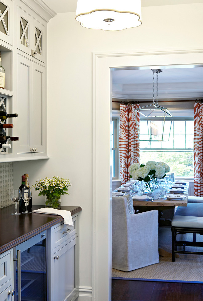 Butlers pantry. Butlers pantry with gray cabinets. Gray cabinet countertop ideas. #Butlerspantry #Graycabinet #countertop Chango & Co.