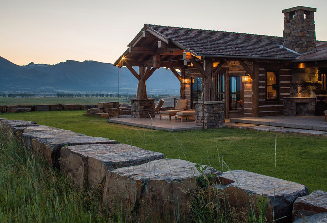 Log Home. Mountain log home made of reclaimed fir timbers. #loghome #mountainhome #reclaimedfirtimber Rocky Mountain Log Homes.