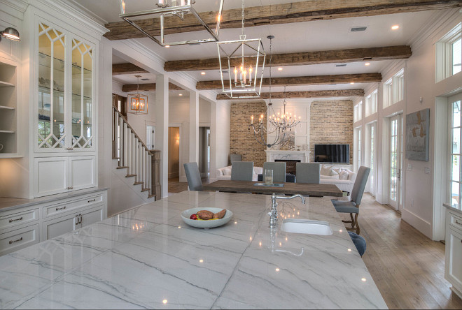 Kitchen white macaubas quartzite countertop. White macaubas quartzite. Kitchen with white quartzite. #whitemacaubasquartzite #kitchenwhitemacaubasquartzite #whitequartzite 30A Interiors