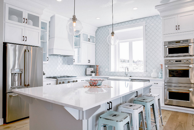 Kitchen white glass arabesque tile backsplash. Beach style kitchen with white glass arabesque tile backsplash. #whiteglassarabesquetilebacksplash #arabesquetilebacksplash #whitearabesquetilebacksplash DWL Photography