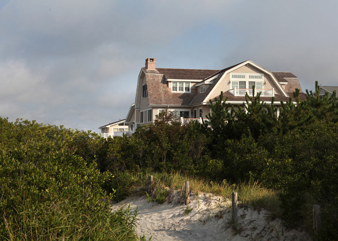 Beach House. Shingle Beach House. Beach House exterior. Shingle Gambrel Beach House #BeachHouse Megan Gorelick Interiors