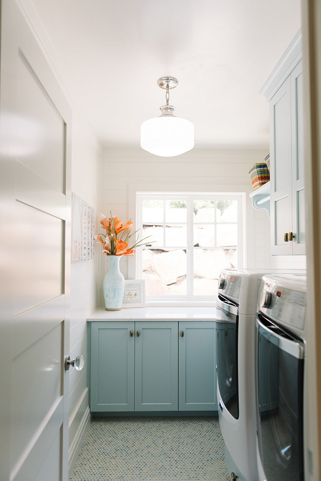 Benjamin Moore Harbor Haze 2136-60. Cabinet paint color is Benjamin Moore Harbor Haze 2136-60. #BenjaminMooreHarborHaze #BenjaminMoorePaintColors