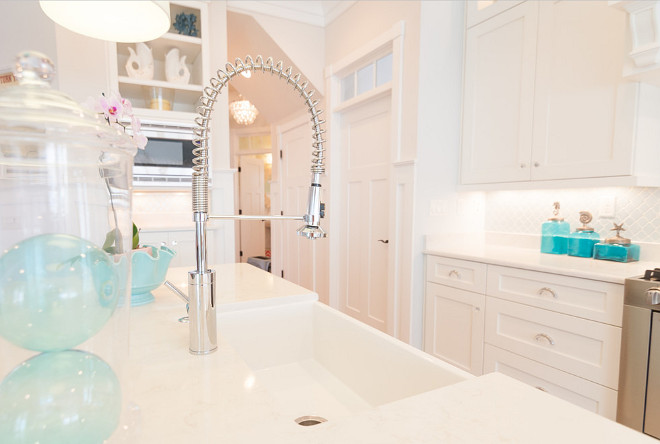 White quartz. Kitchen white quartz countertop. Kitchen countertop is cambria torquay quartz. #cambriatorquay #cambriatorquayquartz #whitequartz #kitchenwhitequartz Strickland Homes