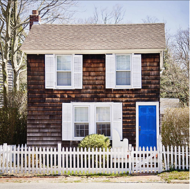 Blue front door. Bright Blue front door. Blue front door paint color #Bluefrontdoor #bluedoor Howie Guja