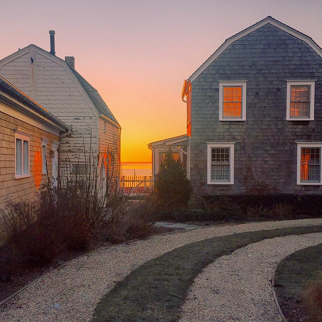 Shingle Cottage. Shingle Beach Cottage. Gambrel Shingle Cottage. #ShingleCottage #Shingledcottage #cottage Howie Guja via Instagram.