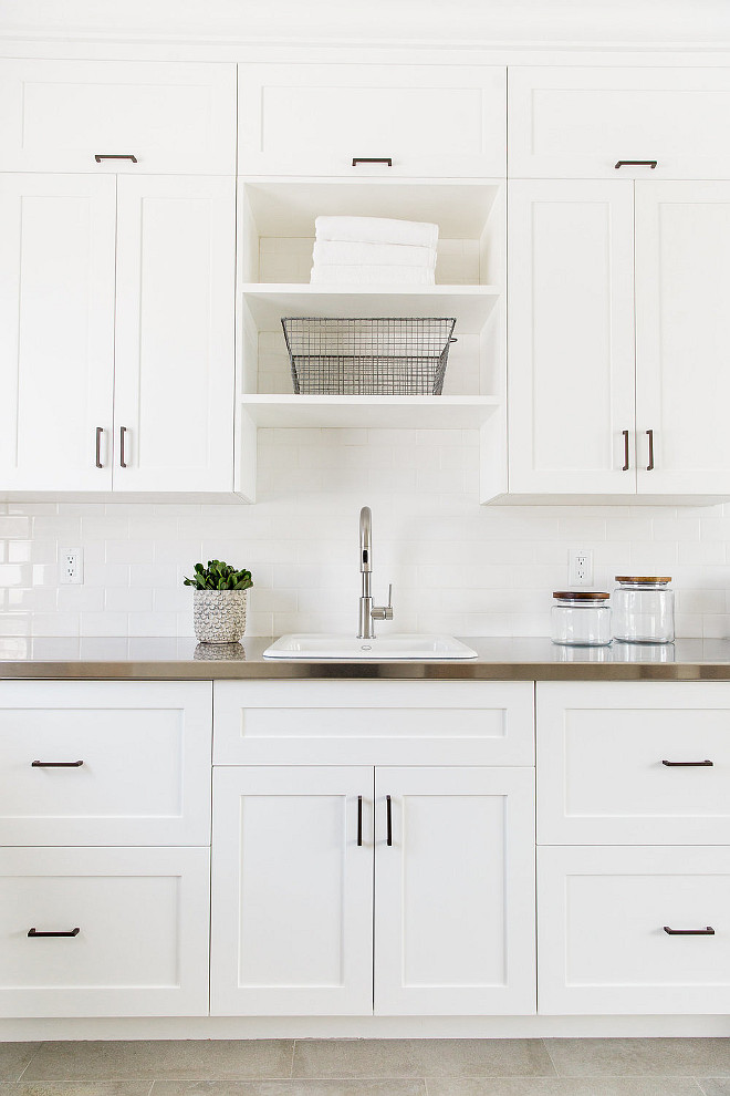 Benjamin Moore Simply White. Benjamin Moore Simply White. Benjamin Moore Simply White #BenjaminMooreSimplyWhite #BenjaminMoore #SimplyWhite Studio McGee.