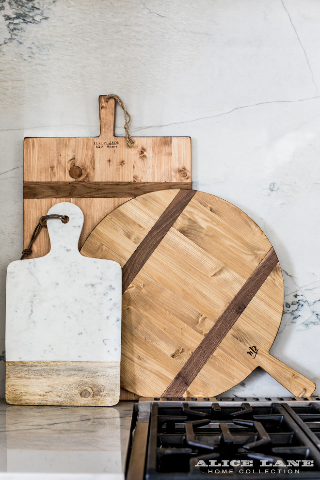 Cutting Board Display. Cutting Board Display on Countertop. Cutting Board Display ideas #CuttingBoard #kitchen #Display Alice Lane Home.