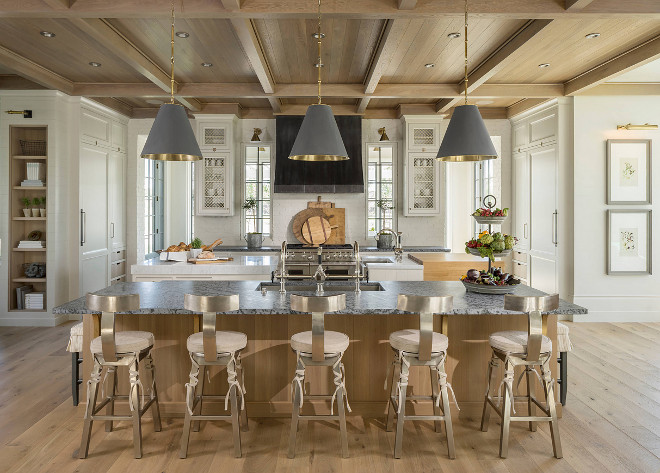 Kitchen island lighting. Kitchen island pendant lighting. Kitchen island pendants. Kitchen island lighting #Kitchen #island #lighting #Kitchenlighting #IslandLighting