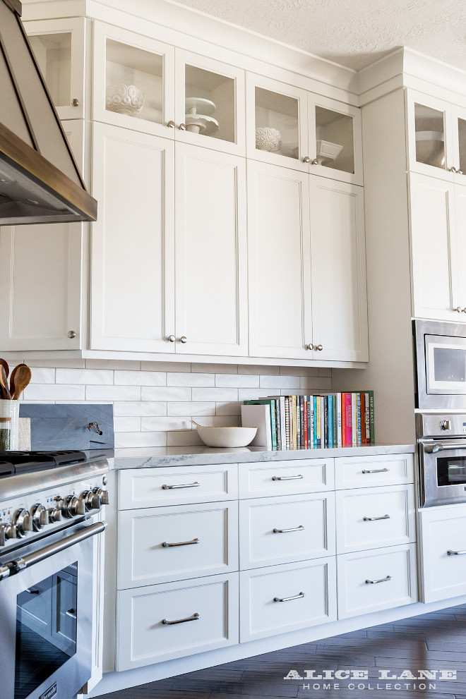 Benjamin Moore OC-17 White Dove Kitchen Cabinet Paint Color. Benjamin Moore OC-17 White Dove Kitchen Cabinet Paint Color. Kitchen cabinet paint color is White Dove OC-17 by Benjamin Moore. #BenjaminMoore #OC17 #WhiteDove #Kitchen #Cabinet #PaintColor