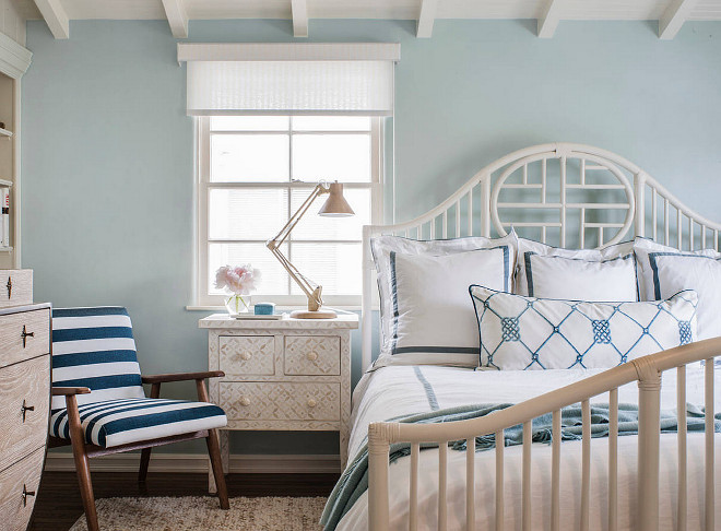 Benjamin Moore HC-147 Woodlawn Blue. The paint color is Benjamin Moore HC-147 Woodlawn Blue. Benjamin Moore HC-147 Woodlawn Blue #BenjaminMooreHC147WoodlawnBlue #BenjaminMoore #HC147 #WoodlawnBlue #BenjaminMoorepaintcolors