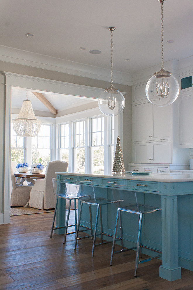 Benjamin Moore Yarmouth Blue. Turquoise island paint color Benjamin Moore Yarmouth Blue. Kitchen island paint color Benjamin Moore Yarmouth Blue. #Turquoiseisland #turquoisekitchenisland #paintcolor #BenjaminMooreYarmouthBlue