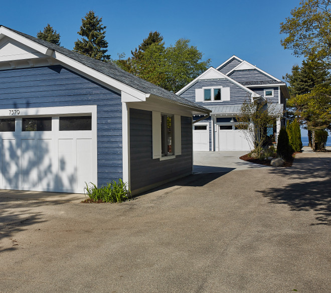 Hale Navy HC-154 by Benjamin Moore. Hale Navy HC-154 by Benjamin Moore exterior paint color. Homes painted in Hale Navy HC-154 by Benjamin Moore #HaleNavyHC154byBenjaminMoore #HaleNavyBenjaminMoore #BenjaminMooreHaleNavy #exterior #paintcolor #navyexterior Mike Schaap Builders