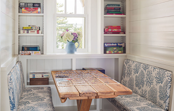 White Breakfast Nook. White Breakfast Nook paint color is Benjamin Moore Decorators White. White Breakfast Nook #WhiteBreakfastNook #BreakfastNook #PaintColor #BenjaminMooreDecoratorsWhite Tory Haynes