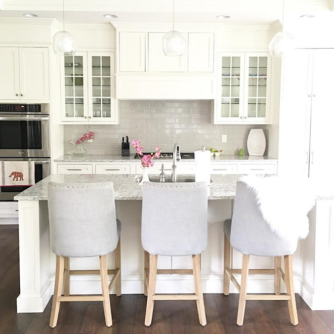 Kitchen stools. Kitchen stools RH 1940’s French Barrelback Fabric Counter Stools. #kitchen #stools #kitchenstools #RH #FrenchBarrelback #Fabric #CounterStools Beautiful Homes of Instagram carolineondesign