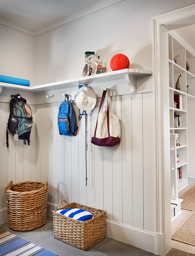 Mudroom shiplap wainscoting. Mudroom shiplap wainscoting ideas. Mudroom shiplap wainscoting walls. #Mudroom #shiplap #wainscoting #Mudroomshiplap #shiplapwainscoting