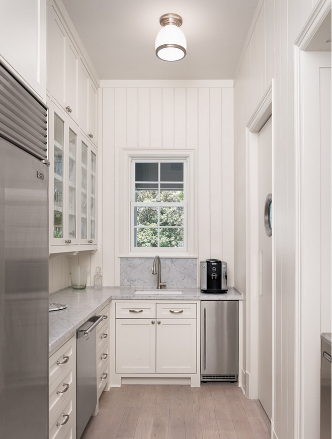 Shiplap Butlers pantry. Shiplap Butlers pantry walls. Butlers pantry with shiplap walls. Shiplap Butlers pantry #Shiplap #Butlerspantry #pantry #shiplappantry