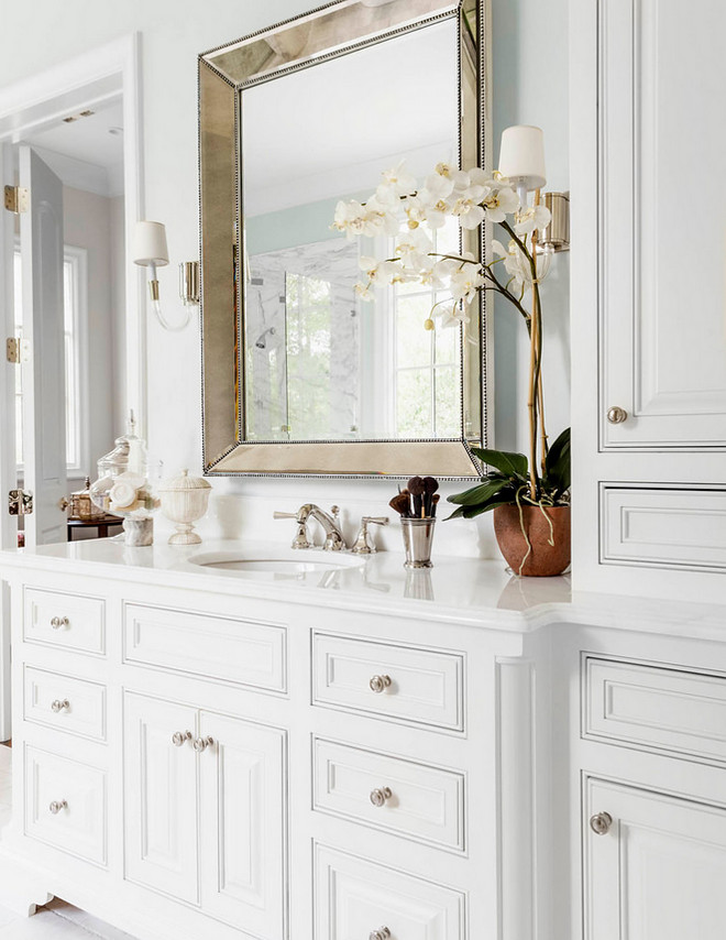 Timeless bathroom cabinet design White Timeless bathroom cabinet design. Timeless bathroom cabinet design #Timelessbathroom #whitecabinet #cabinetdesign Robert Elliott Custom Homes