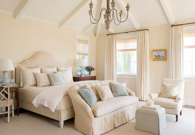 Traditional bedroom. Traditional bedroom. Neutral Traditional bedroom. #Traditionalbedroom #Neutraltraditionalbedroom #bedroom Phoebe Howard