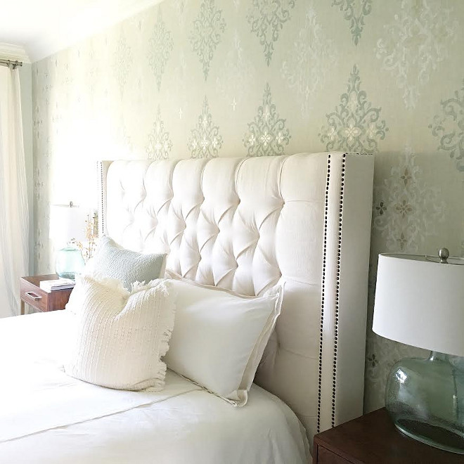 White headboard. Master bedroom white headboard. Bedroom features White headboard. #Whiteheadboard #headboard Beautiful Homes of Instagram carolineondesign