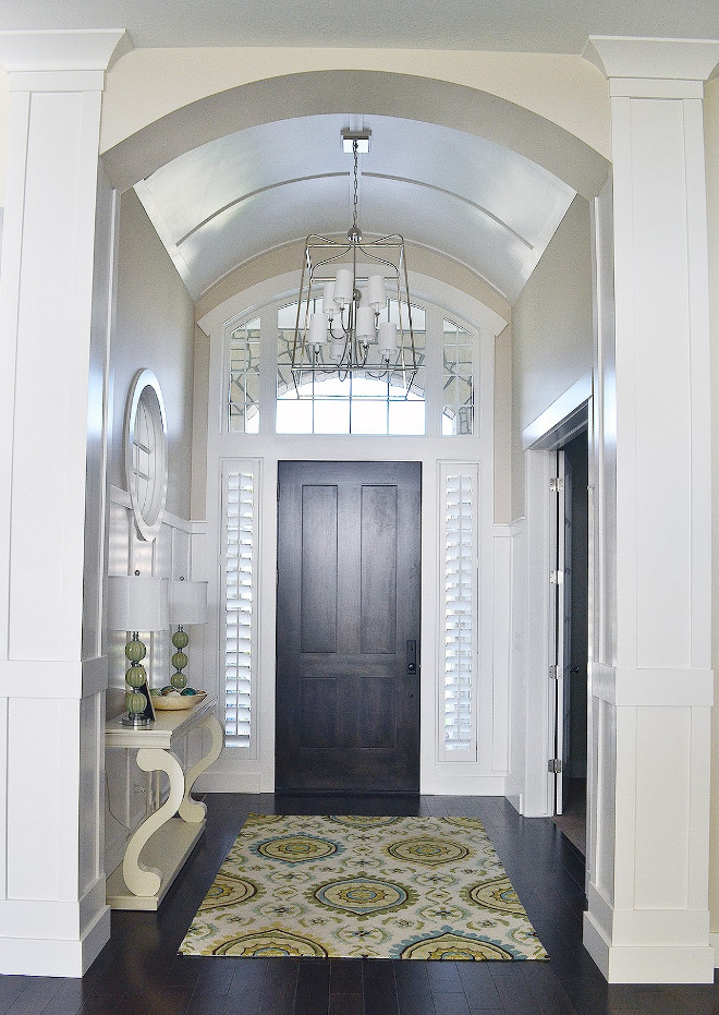 Arched ceiling foyer. Arched ceiling foyer ideas. Foyer with arched ceiling. #Archedceiling #foyer #arch #ceiling Sita Montgomery Interiors.