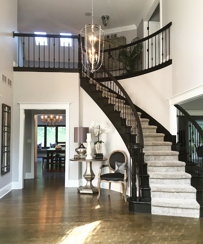 Black staircase paint Black Beauty by Benjamin Moore with a high gloss varnish. How to paint oak staircase. Black staircase paint Black Beauty by Benjamin Moore with a high gloss varnish #Blackstaircase #paint #BlackBeautyBenjaminMoore #oakstaircase #paintingoakstaircase Beautiful Homes of Instagram Sumhouse_Sumwear