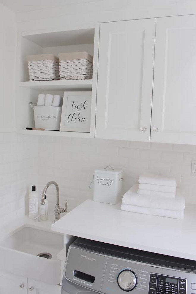 Laundry room farmhouse sink laundry-room-farmhouse-sink. JShomedesign via Instagram.