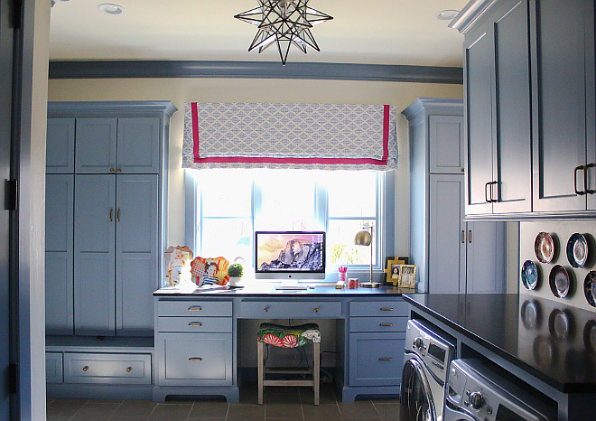 Combination of mudroom, home office and laundry room off the kitchen. mudroom, home office and laundry room #mudroom #homeoffice #laundryroom mudroom-laundry-room-office Home Bunch's Beautiful Homes of Instagram curlsandcashmere