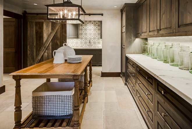 Rustic large butlers pantry with reclaimed wood barn door. Rustic large butlers pantry. #Rusticbutlerspantry #largebutlerspantry #butlerspantry Tiffany Farha Design