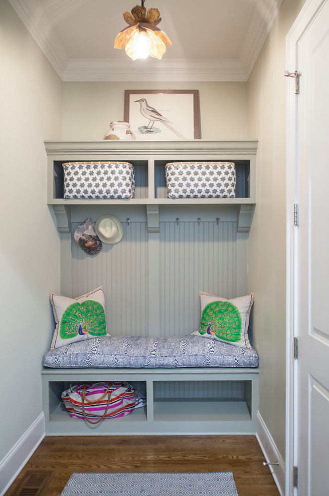 Small Mudroom. Small Mudroom Ideas. Small Mudroom. Small Mudroom #SmallMudroom #mudroom small-mudroom Lisa Sherry Interieurs (Home Design & Decor Magazine)