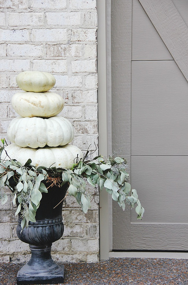 white-pumpkin-planter-thistlewood-farms