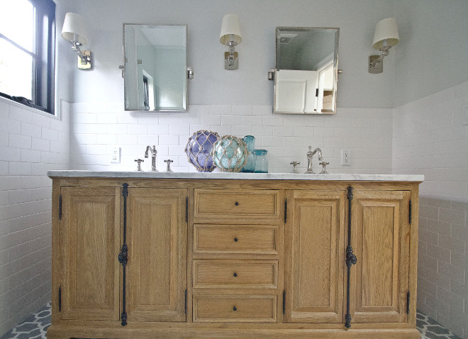 Bathroom vanity. Vanity is Restoration Hardware. bath-vanity #bathroom #vanity #restorationhardware #restorationhardwarevanity #restorationhardwareoakvanity #restorationhardwarewoodvanity #restorationhardwarevanities Home Bunch Beautiful Homes of Instagram Bryan Shap @realbryansharp