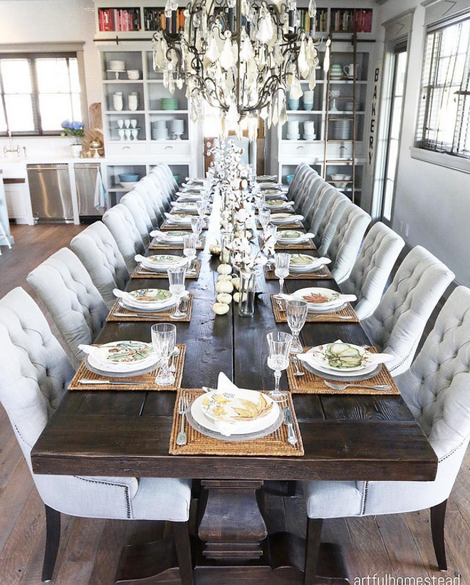 Family table all decked out for autumn. family-table-all-decked-out-for-autumn #Familytable #autumn Home Bunch's Beautiful Homes of Instagram @artfulhomestead