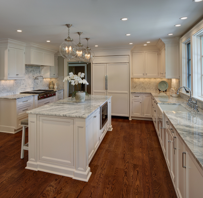 Kitchen cabinet hardware. The polished chrome cabinet hardware are from Restoration Hardware. #cabinet #hardware #kitchencabinethardware #polishedchrome W Design