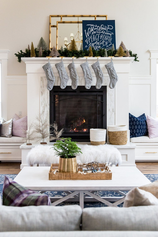 Christmas Mantel. Christmas Mantel Ideas. Crisp Christmas Mantel Decor. Christmas Mantel Ideas #CrispChristmasDecor #Manteldecor #ChristmasMantelIdeas #ChristmasMantelDecor #ChristmasMantelIdeas Studio McGee