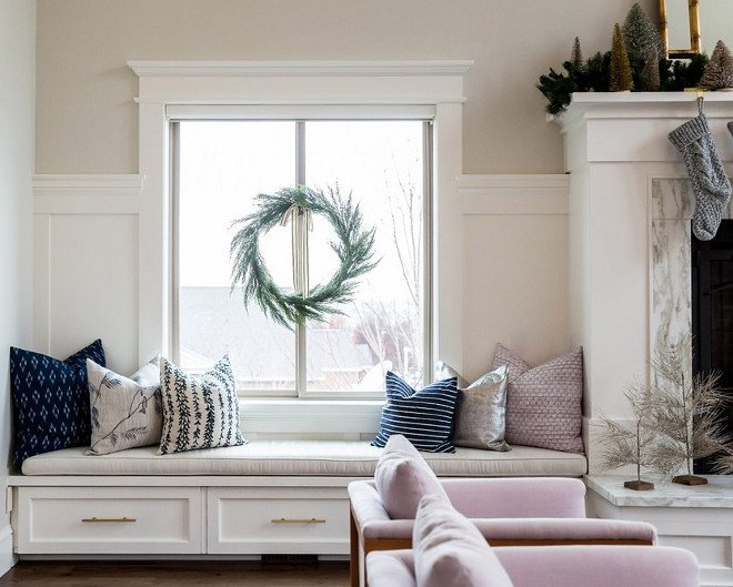 Window seat flanking fireplace. Window seat flanking fireplace design. Window seat flanking fireplace ideas. #Windowseatflankingfireplace Studio McGee