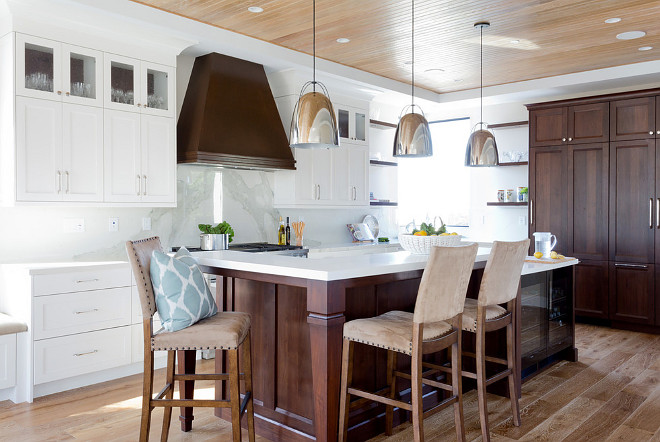 Modern kitchen. Coastal contemporary kitchen design. Coastal contemporary kitchen with marble slab backsplash, white oak hardwood floors and beadboard ceiling. #Modernkitchen #Coastalcontemporarykitchen #Coastalcontemporarykitchendesign #marbleslabbacksplash #whiteoakhardwoodfloors #beadboardceiling