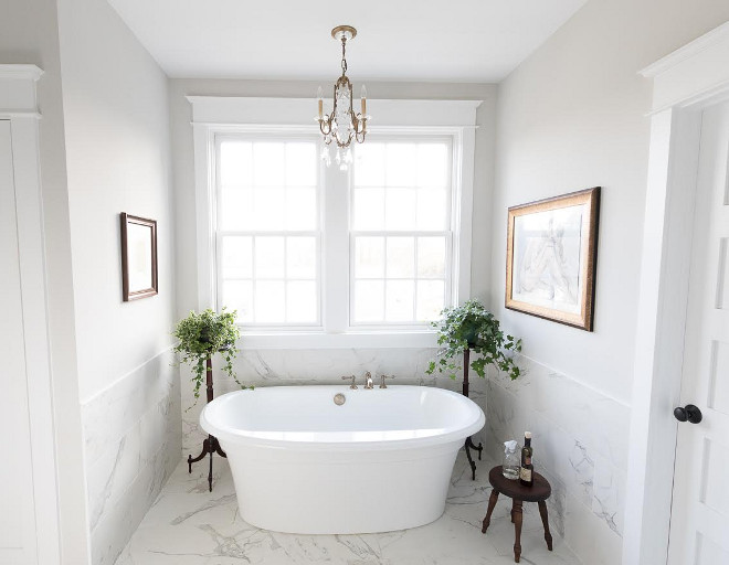 Bath Nook with ceramic wall tile. Bath Nook with ceramic wall tile ideas #BathNook #ceramicwalltile Beautiful Homes of Instagram @greensprucedesigns