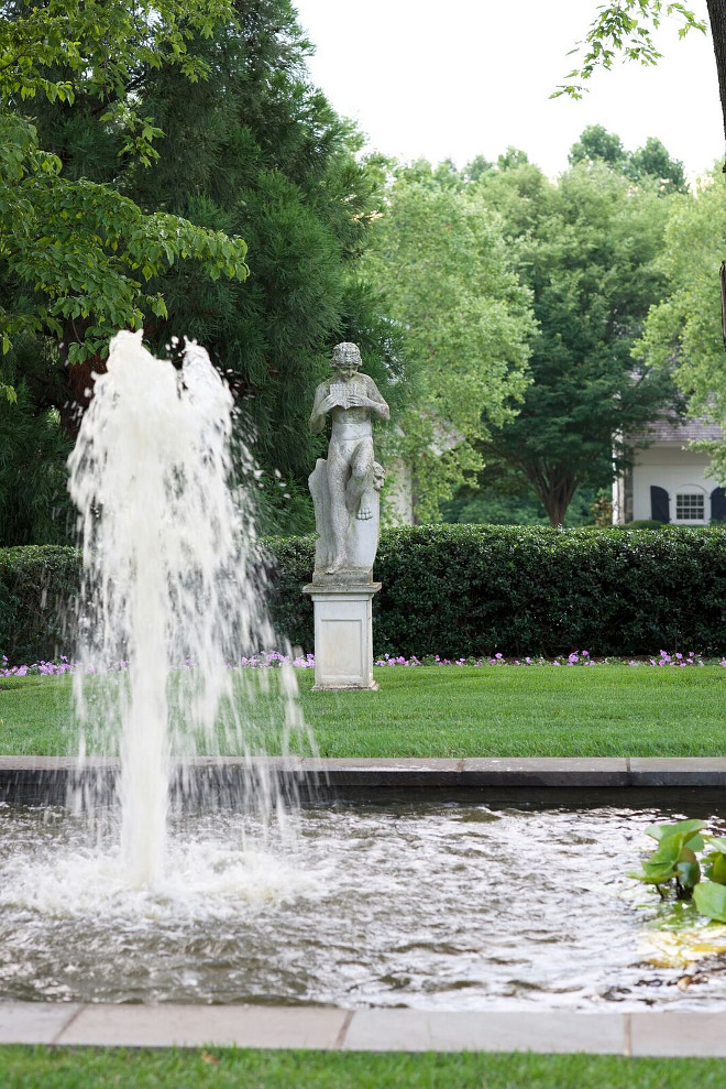 Fountain. Garden Fountain Ideas. Fountain. Garden Fountain Ideas #Fountain #GardenFountain #GardenFountainIdeas Home Bunch's Beautiful Homes of Instagram @loveyourperch