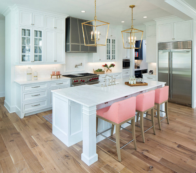 Kitchen Hardwood Floor. Kitchen Hardwood Flooring. White Oak Kitchen Hardwood Floor. White Oak Hardwood Flooring #KitchenHardwoodFloor #WhiteoakKitchenHardwoodFloor #WhiteoakKitchenHardwoodFlooring Martha O'Hara Interiors. John Kraemer & Sons