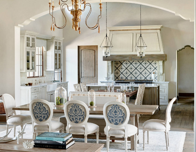 Off white French Kitchen,Off white French Kitchen, Ivory French Kitchen, Ivory White Kitchen #OffwhiteFrenchKitchen #whiteFrenchKitchen #IvorywhiteFrenchKitchen #IvoryFrenchKitchen PHX Architecture. Kim Scodro Interiors.