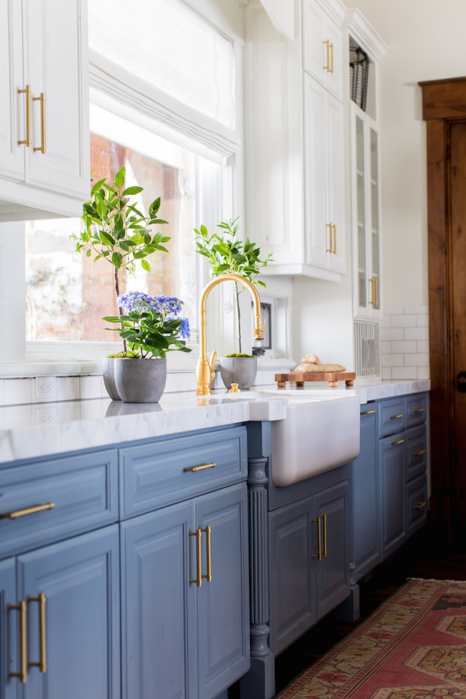 Benjamin Moore Van Courtland Blue. Benjamin Moore Van Courtland Blue. Benjamin Moore HC-145 Van Courtland Blue #BenjaminMooreHC145VanCourtlandBlue #BenjaminMooreHC145 #BenjaminMooreVanCourtlandBlue Becki Owens Becki Owens & Jamie Bellessa