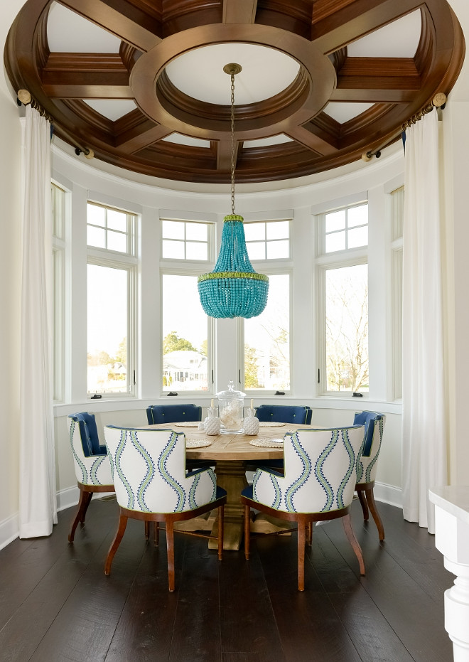 Breakfast Room Circular Coffered Ceiling. Breakfast Nook Coffered Ceiling. Breakfast Nook Coffered Ceiling Millwork #BreakfastNook #CofferedCeiling Echelon Custom Homes