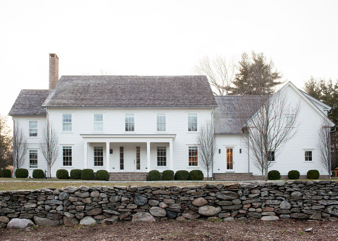 Classic White Farmhouse Exterior, Classic white farmhouse with front porch Classic White Farmhouse Exterior Ideas, Classic White Farmhouse Exterior #ClassicWhiteFarmhouseExterior #WhiteFarmhouseExterior #WhiteFarmhouse #farmhouseporch Chango & Co