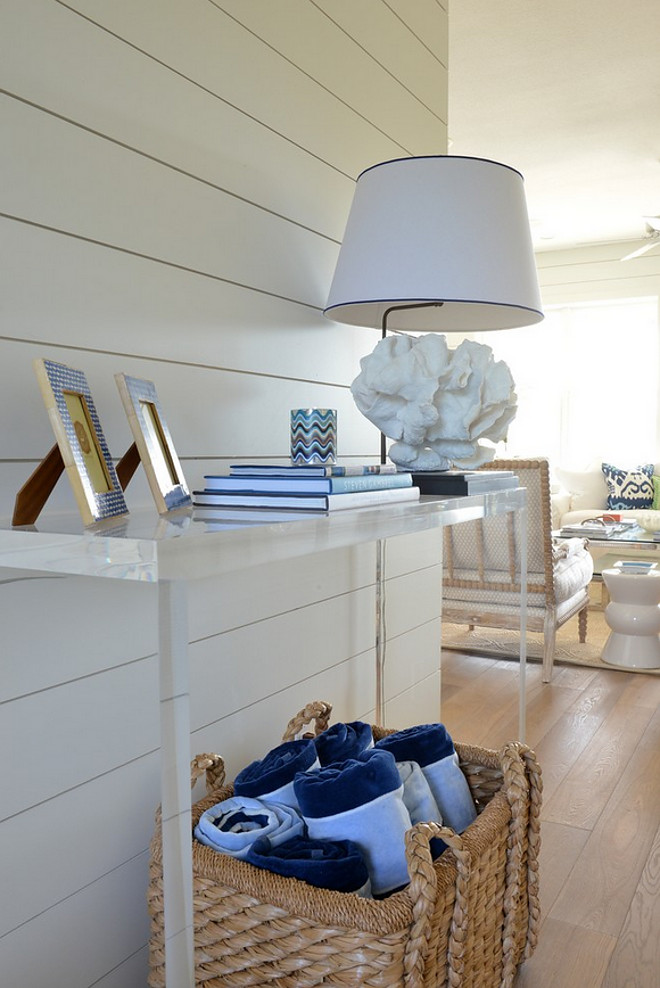 Coastal foyer with shiplap walls. Coastal foyer with shiplap walls. Coastal foyer with shiplap walls #Coastalfoyer #shiplapwalls Munger Interiors