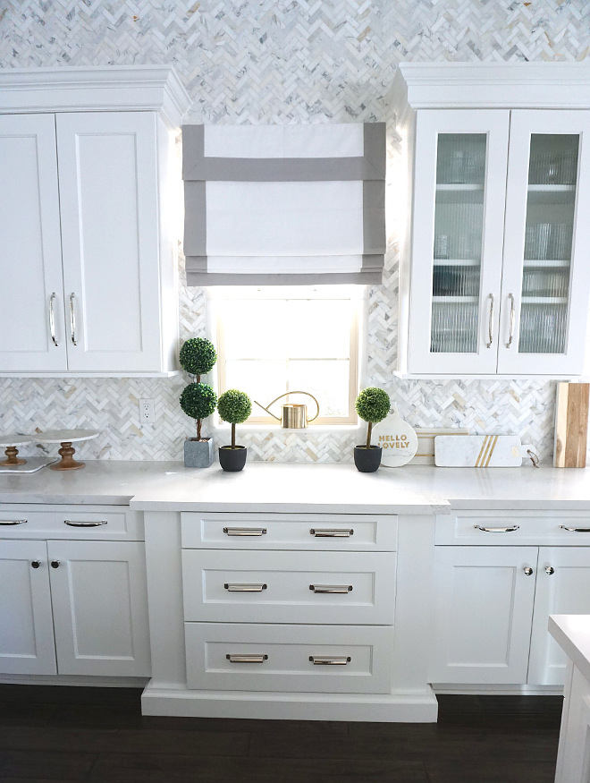 Backsplash Calcutta Gold Herringbone goes all the way to the top of the wall behind the upper cabinetry. Kitchen Backsplash Calcutta Gold Herringbone goes all the way to the top of the wall behind the upper cabinetry #Backsplash #CalcuttaGold #Herringbone Kitchen Backsplash Calcutta Gold Herringbone goes all the way to the top of the wall behind the upper cabinetry #KitchenBacksplash #Kitchen #Backsplash #CalcuttaGoldHerringbone #CalcuttaGoldHerringboneTile #CalcuttaGoldHerringboneBacksplash Beautiful Homes of Instagram @MyHouseOfFour