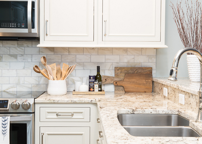 Granite Countertop with marble Backsplash Tile. The backsplash is 2x6 Calacatta marble tile. Countertop is Beige Spring Granite. Granite Countertop with marble Backsplash Tile ideas. Granite Countertop with marble Backsplash Tile. Granite Countertop with marble Backsplash Tile #GraniteCountertop #marbleBacksplashTile Karr Bick