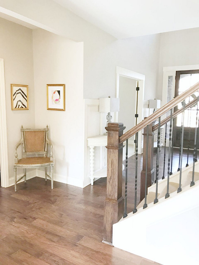 Neutral Foyer. Neutral Foyer. Neutral Foyer Ideas. Neutral Foyer Decor. Neutral Foyer Furniture. #NeutralFoyer Beautiful Homes of Instagram @sugarcolorinteriors