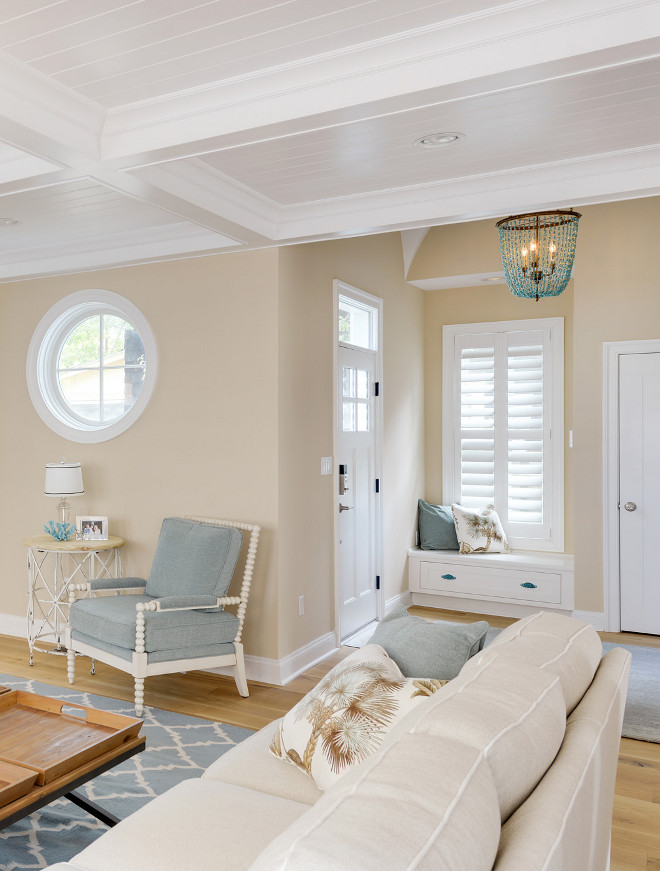 Open Foyer with built in window seat. Open Foyer with built in window seat. The turquoise beaded chandelier is a Ethan Allen Valerie Chandelier. Open Foyer with built in window seat ideas. #OpenFoyer #foyer #builtin #windowseat Echelon Custom Homes