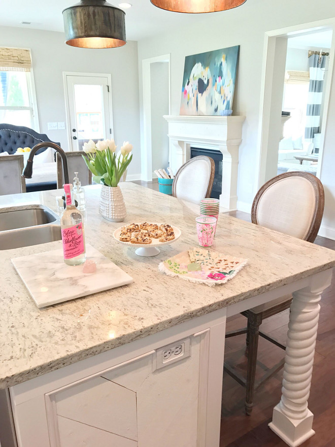 Silver Sea Granite Countertop. Silver Sea Granite Countertop. Silver Sea Granite Countertop. Silver Sea Granite Countertop. #SilverSeaGranite #Countertop #Granite #GraniteCountertop Beautiful Homes of Instagram @sugarcolorinteriors